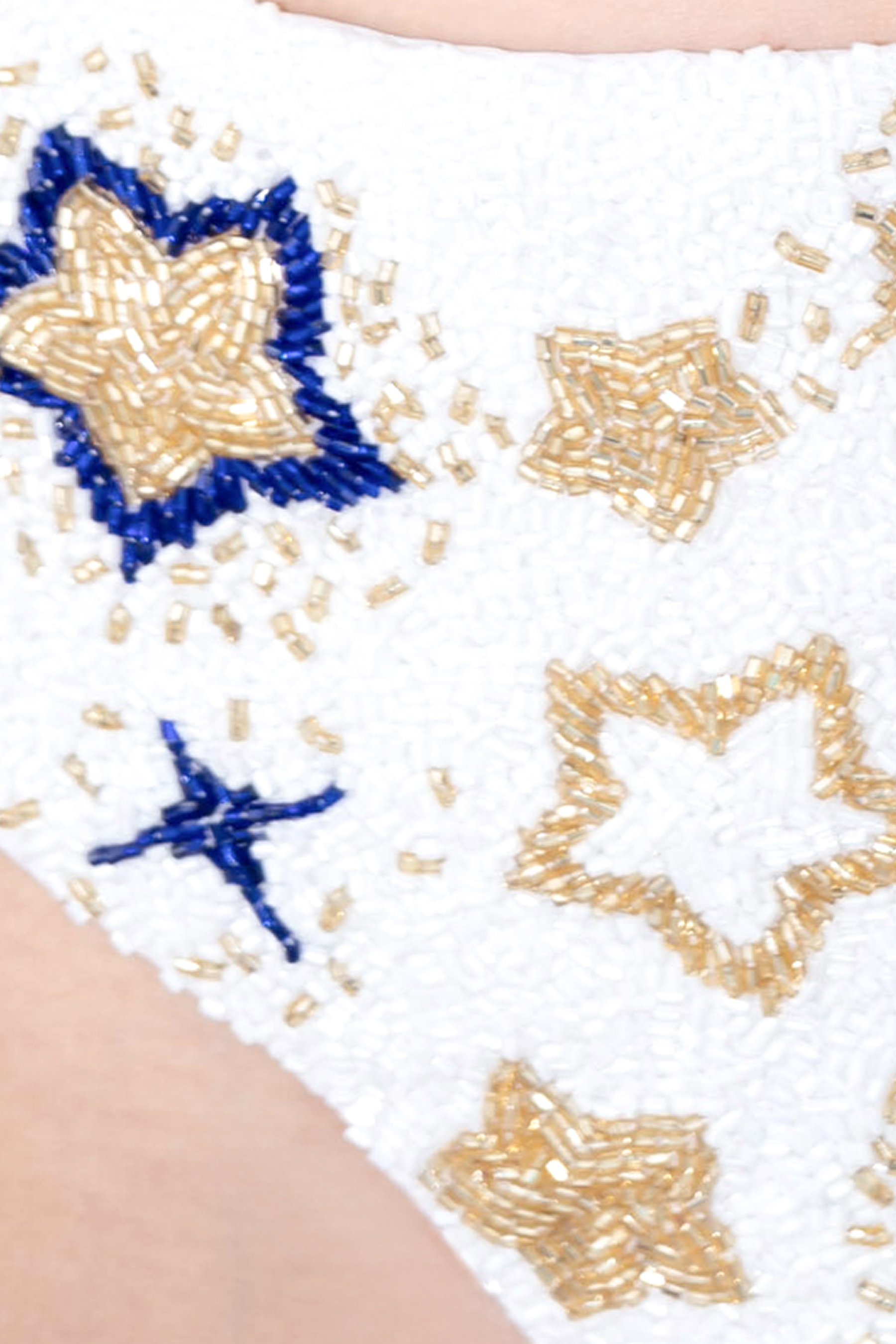 DetailBceleste#color_White